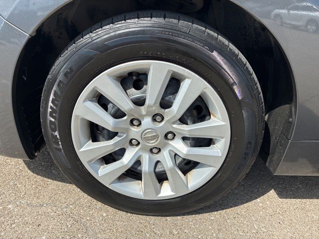 2017 Nissan Altima 2.5 S photo 13