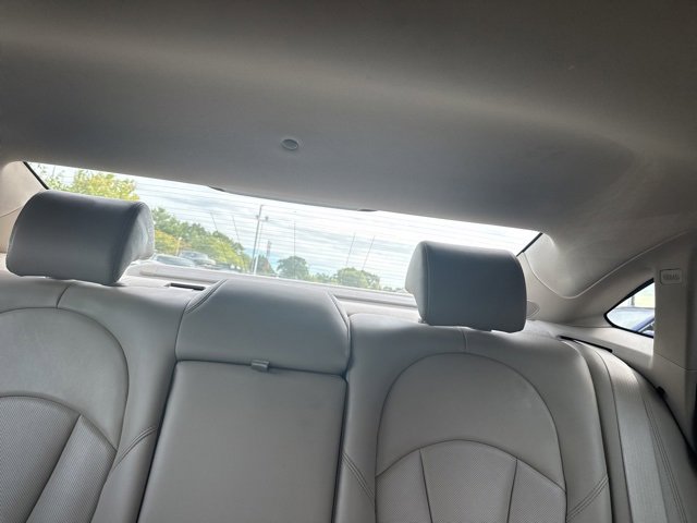 2018 Buick LaCrosse Essence photo 28
