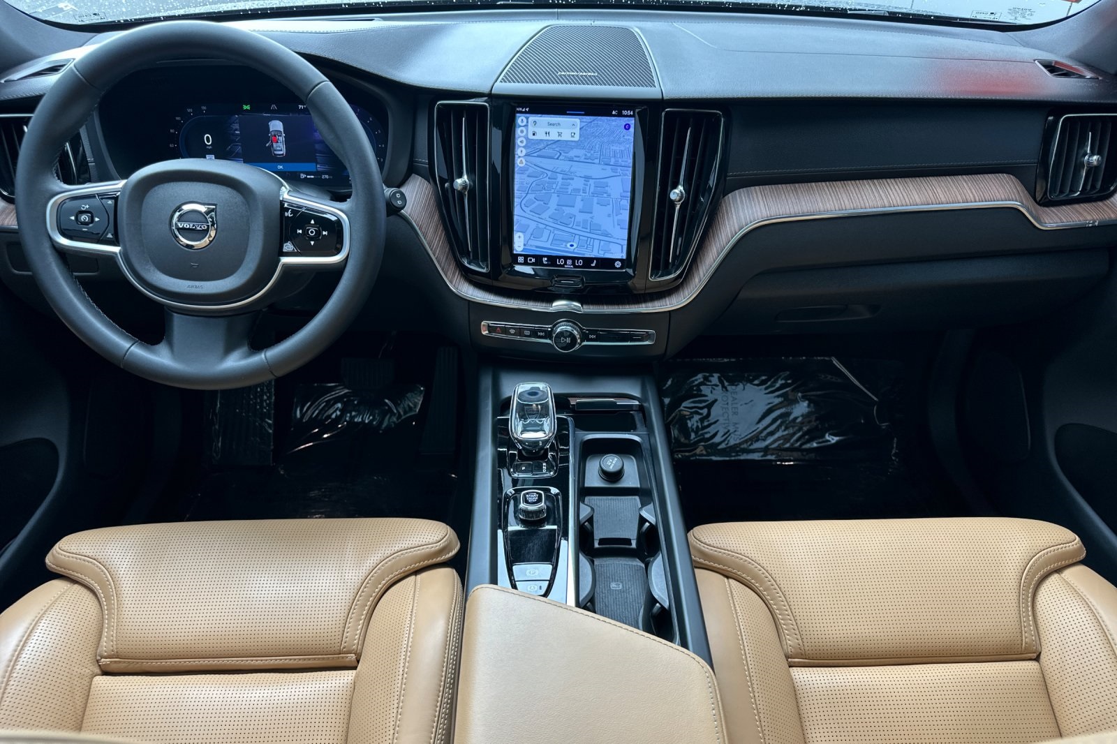 2023 Volvo XC60 B5 Ultimate photo 12
