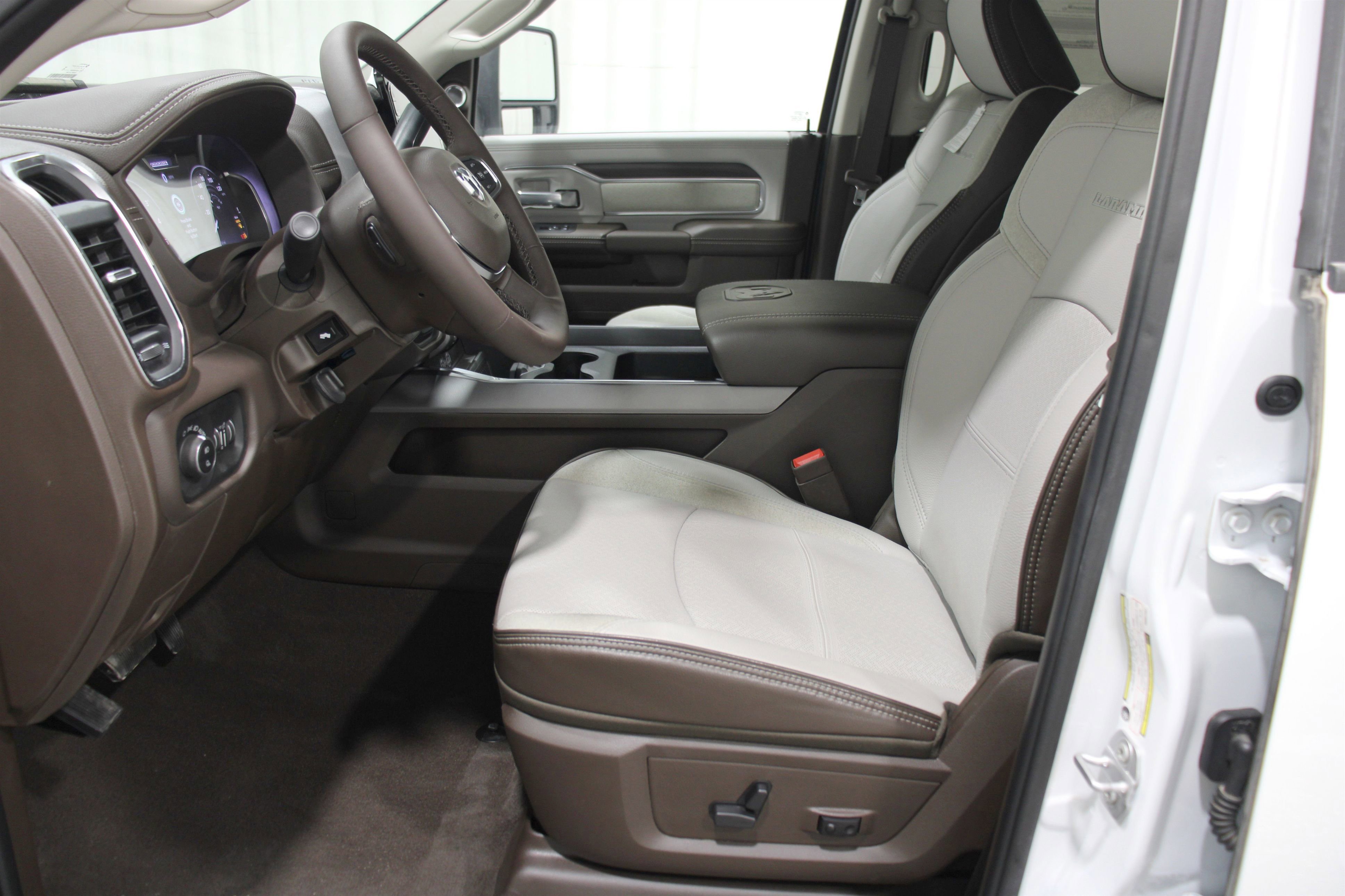 2025 Ram 3500 Laramie photo 3