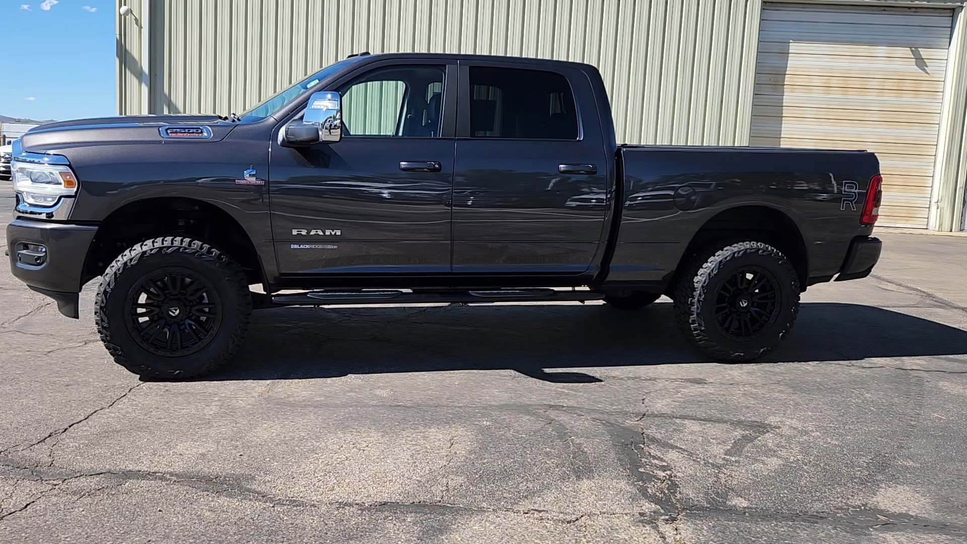 2024 Ram 2500 Laramie photo 3