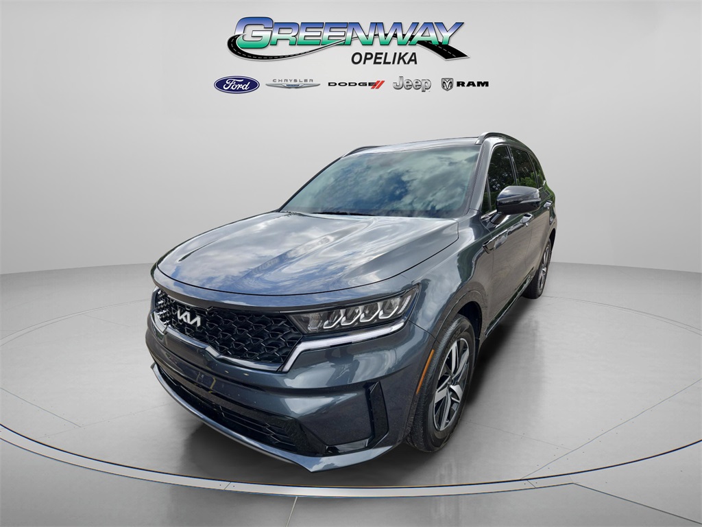 2023 Kia Sorento S photo 2