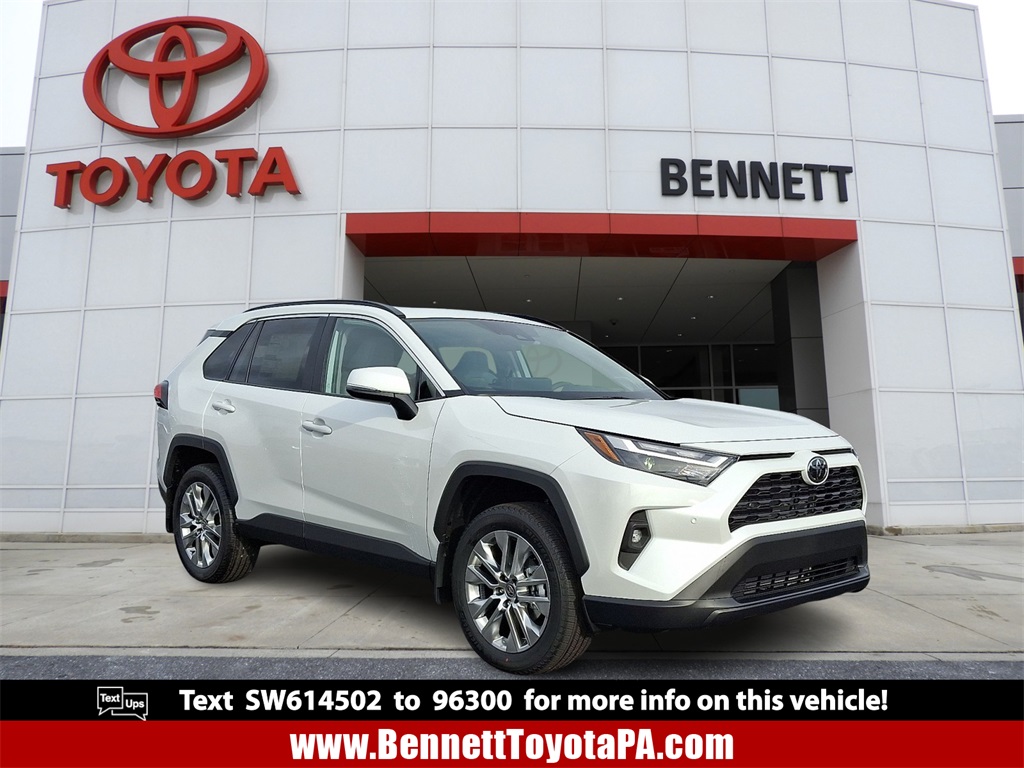 2025 Toyota RAV4 XLE Premium's photo
