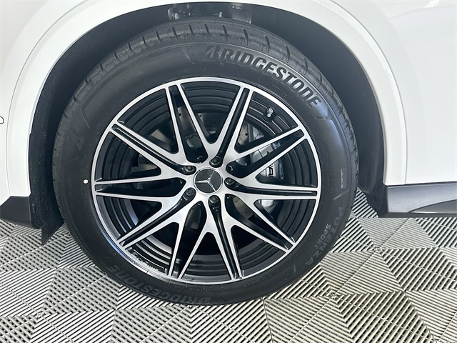 2025 Mercedes Benz GLC 43 AMG photo 24