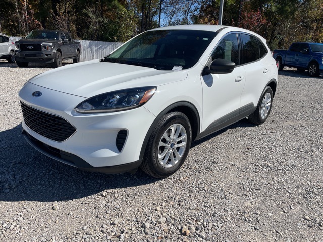 2022 Ford Escape SE photo 2