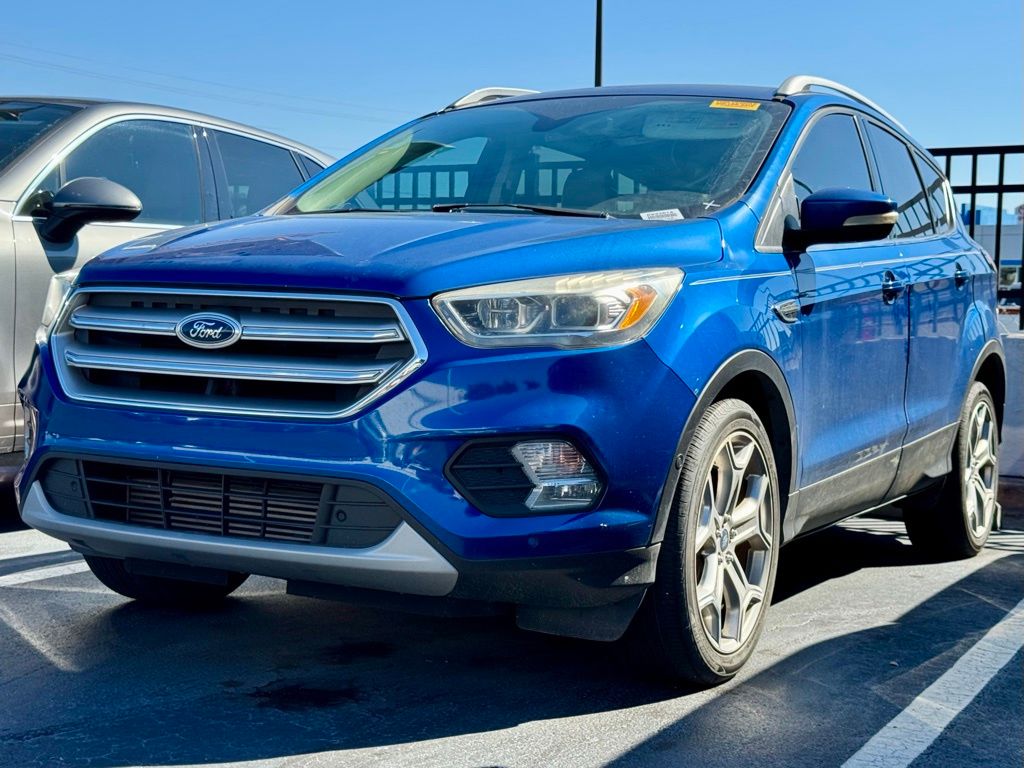 2019 Ford Escape Titanium photo 2