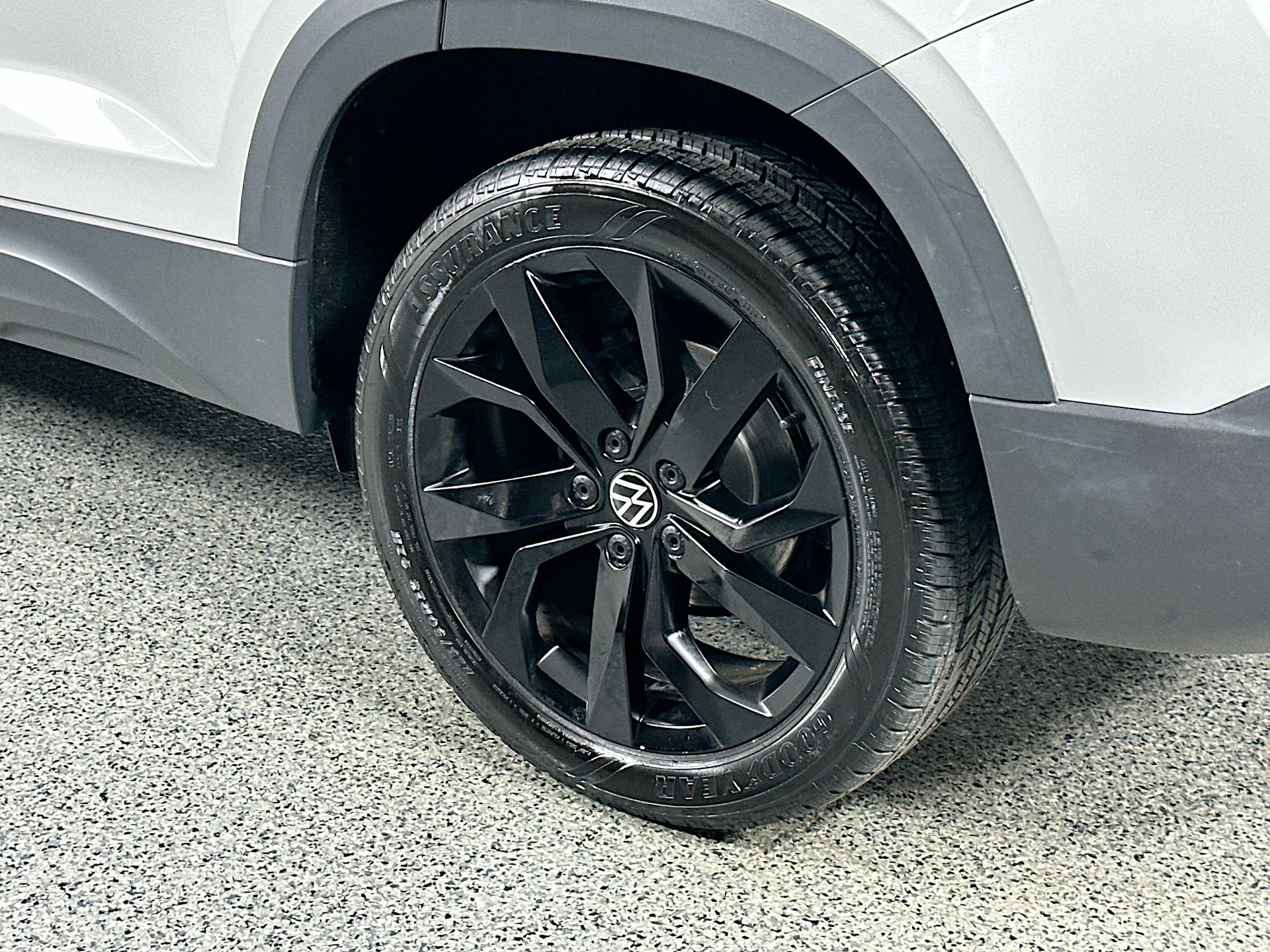 2022 Volkswagen Taos SE photo 8