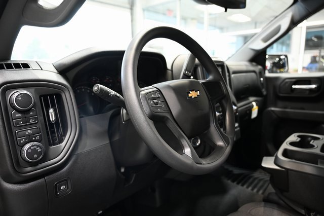 2026 Chevrolet Silverado 1500 Custom photo 17