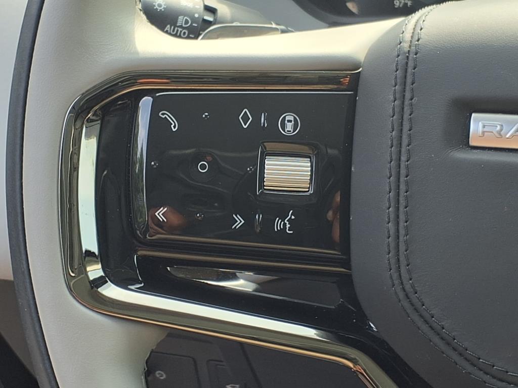 2025 Land Rover Range Rover Velar S photo 12