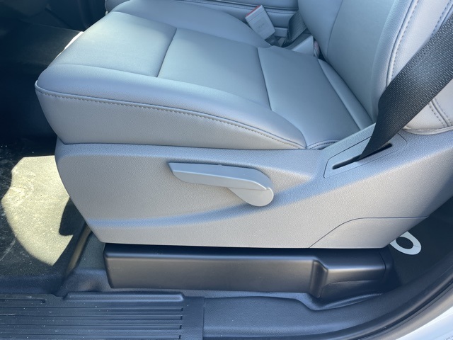 2024 Chevrolet Silverado 4500HD Work Truck photo 3