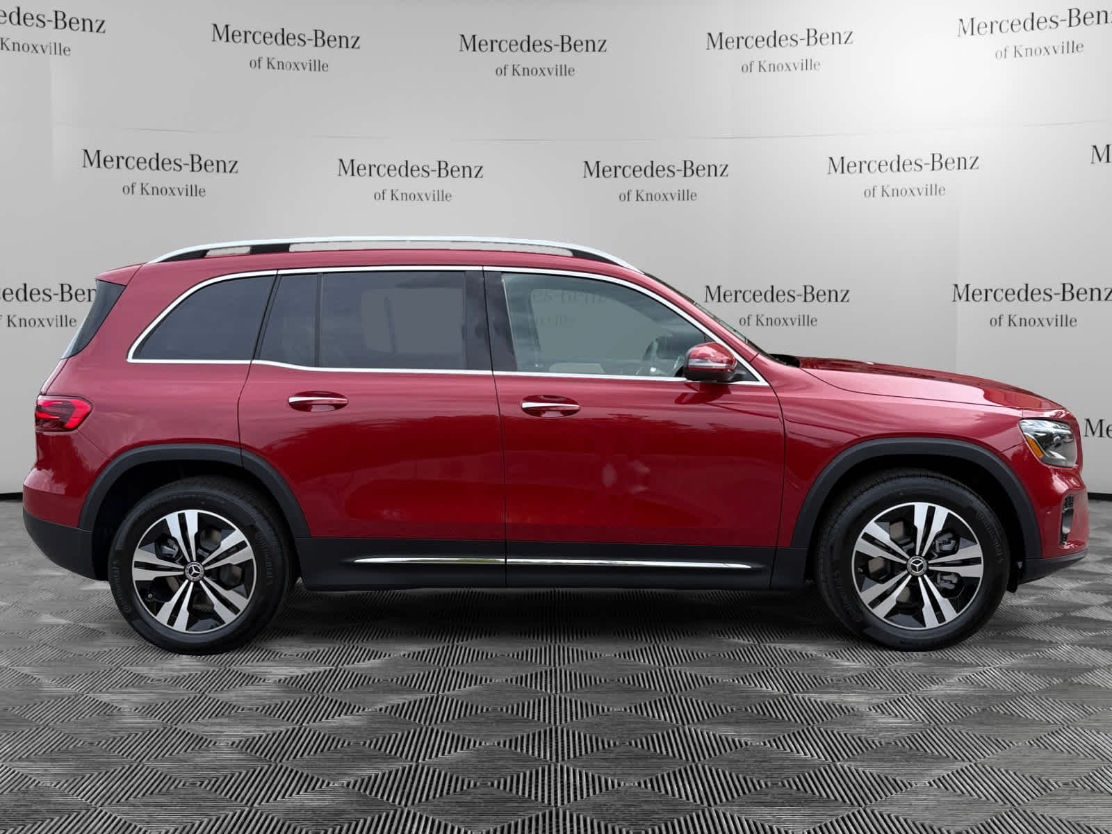 2026 Mercedes Benz GLB 250 4MATIC photo 6