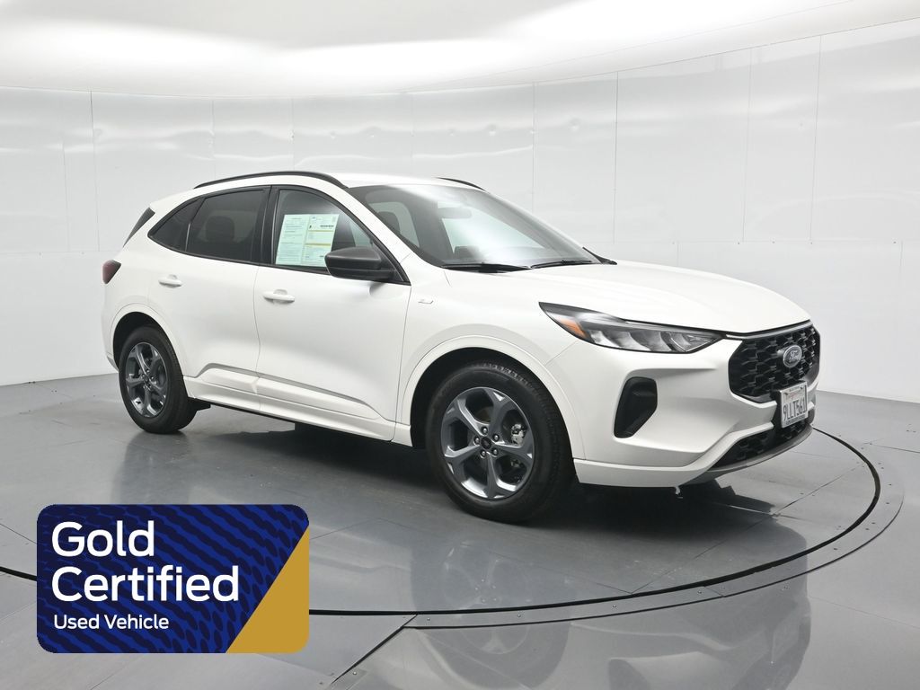 2024 Ford Escape ST-Line's photo