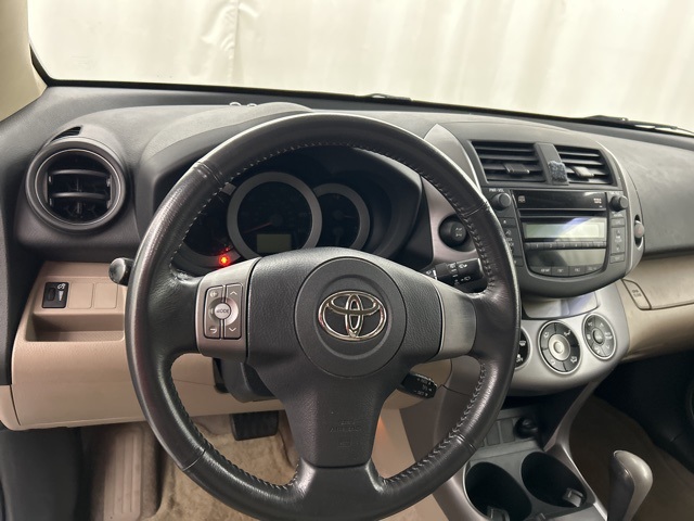 2008 Toyota RAV4 Limited photo 7