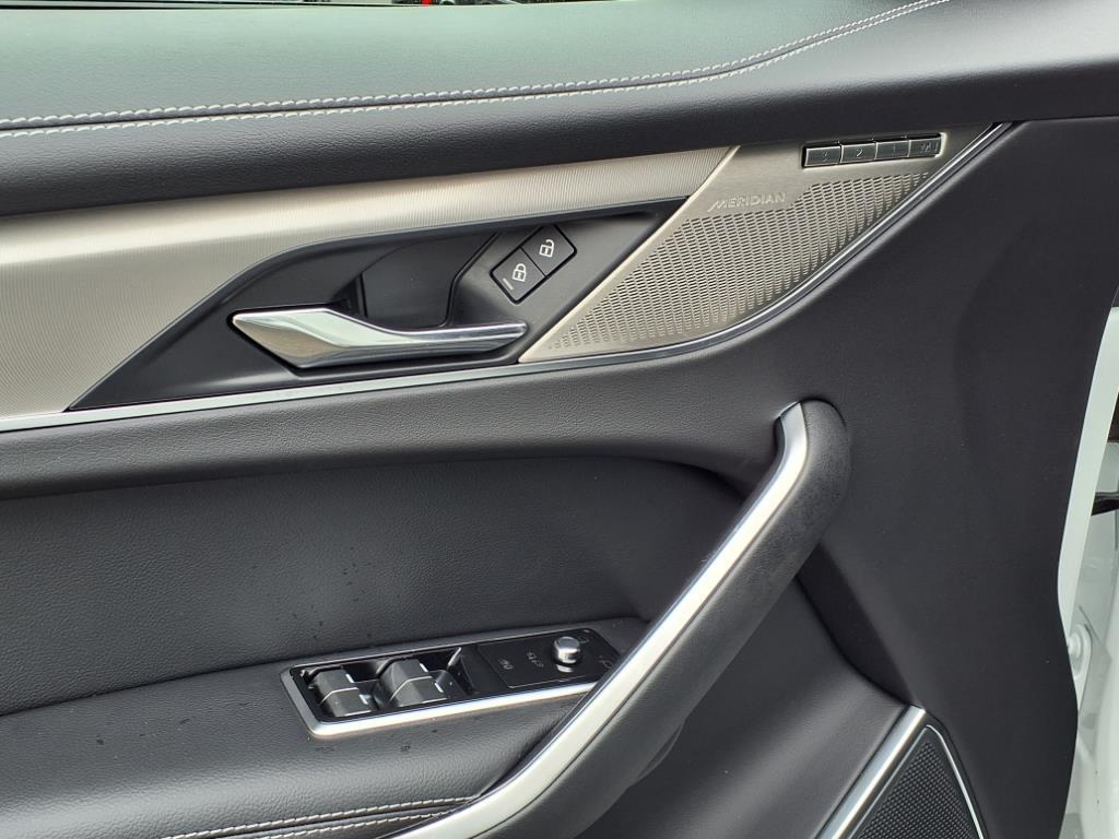 2026 Jaguar F-PACE P250 R-Dynamic S photo 10