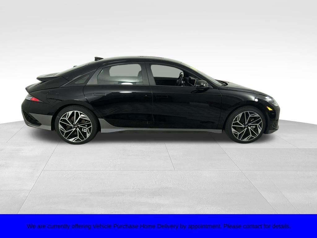 2024 Hyundai Ioniq 6 SEL photo 3