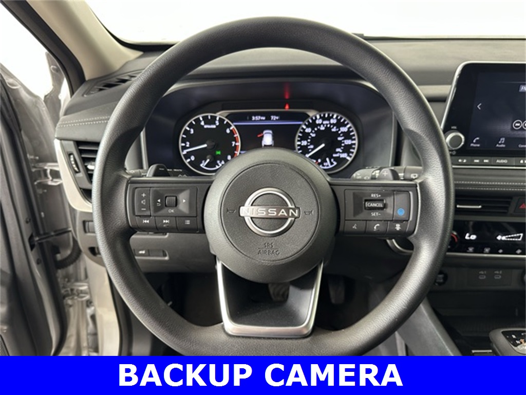 2024 Nissan Rogue SV photo 2