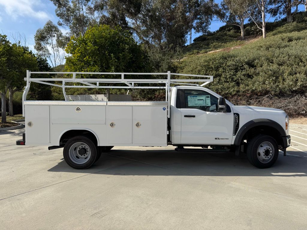 2024 Ford F-550 Chassis XL