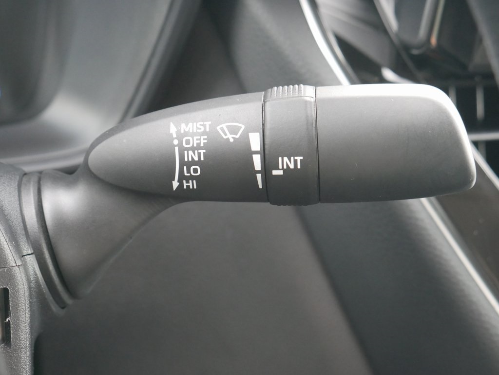 2022 Toyota Corolla LE photo 24