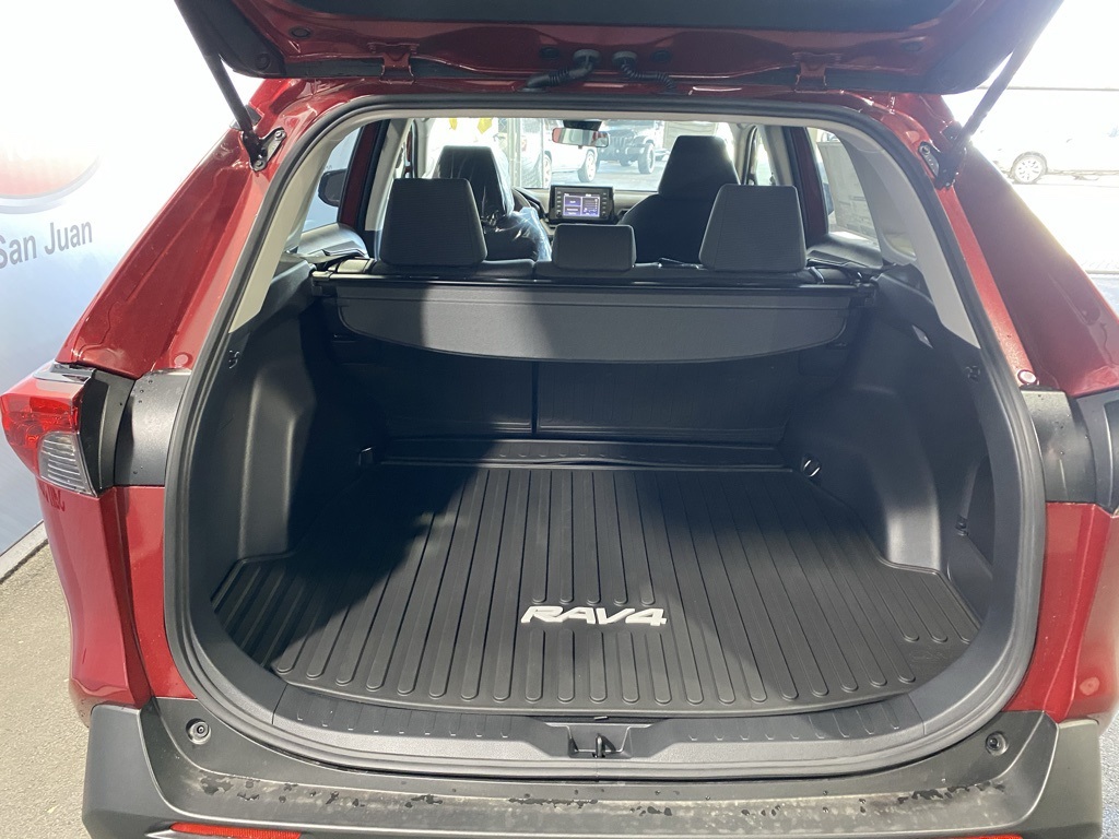 2025 Toyota RAV4 LE photo 20