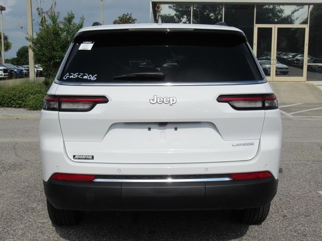 2025 Jeep Grand Cherokee Laredo photo 5