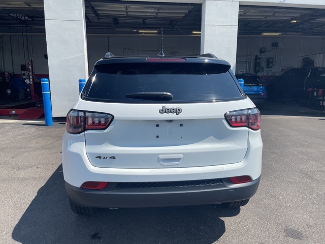 2025 Jeep Compass Limited photo 3