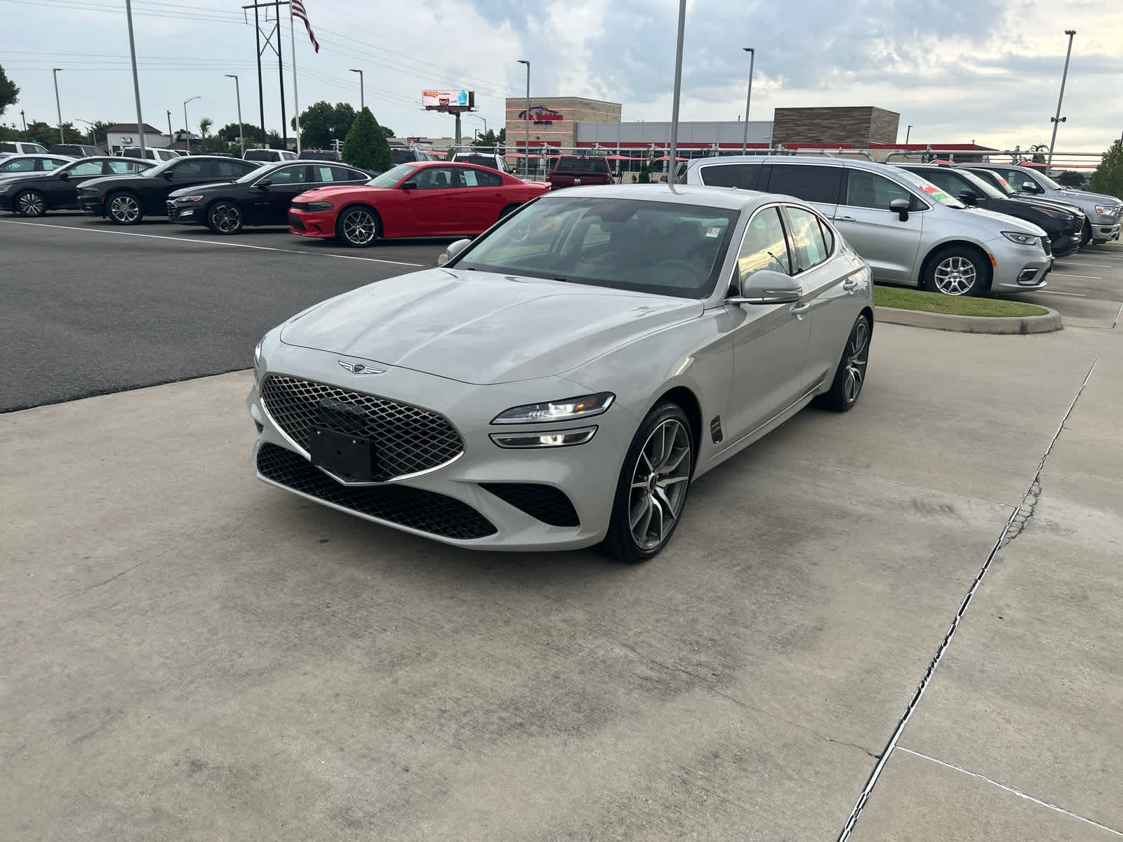 2025 Genesis G70 2.5T photo 4