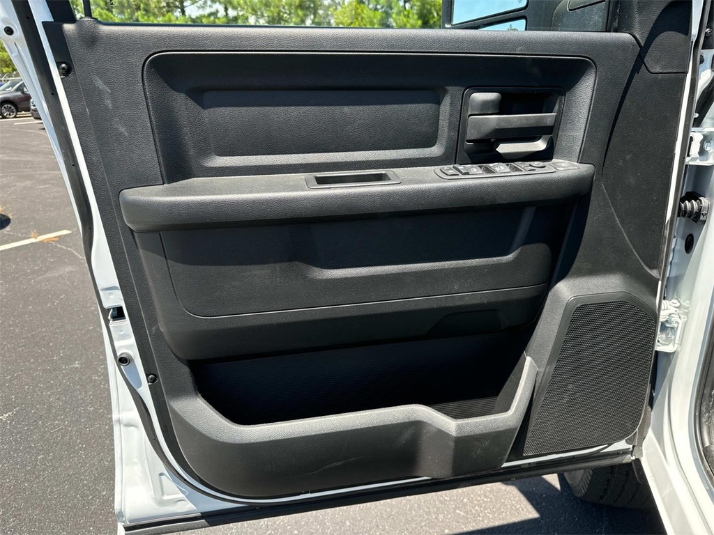 2024 Ram 2500 Tradesman photo 18