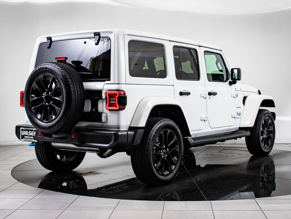 2024 Jeep Wrangler Sahara 4xe photo 9