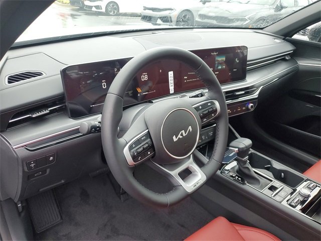 2025 Kia K5 GT-Line photo 17