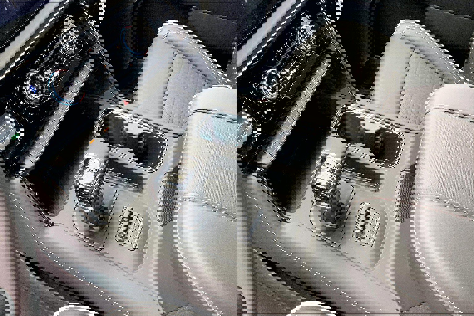 2025 Gmc Sierra 1500 AT4X photo 8
