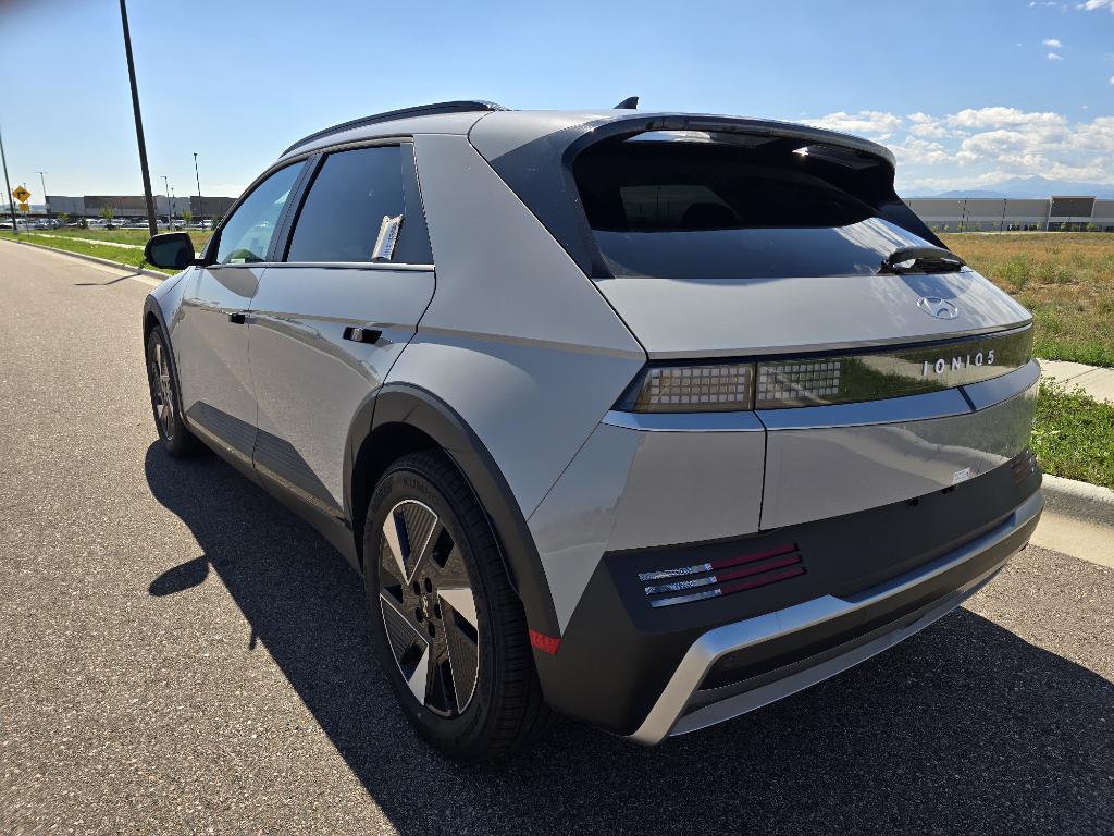 2025 Hyundai Ioniq 5 SEL photo 3