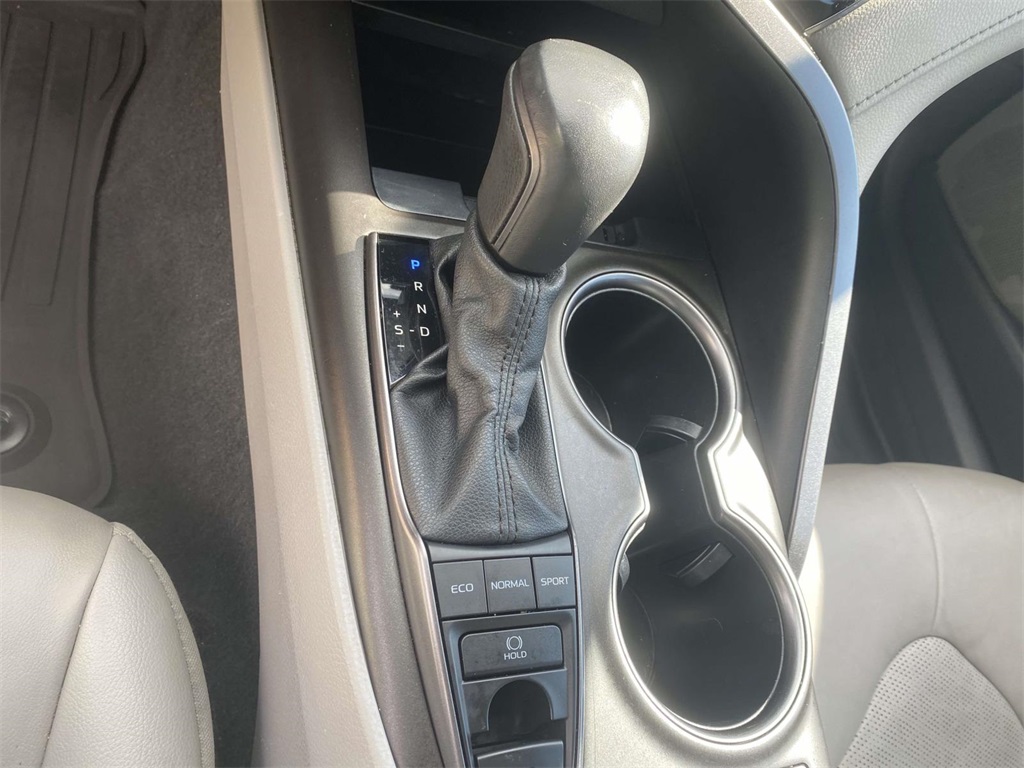 2021 Toyota Camry XSE photo 19