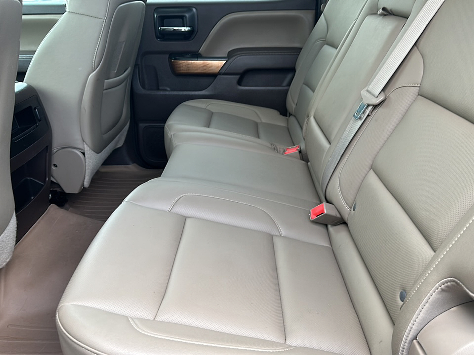 2015 Chevrolet Silverado 1500 LTZ photo 6