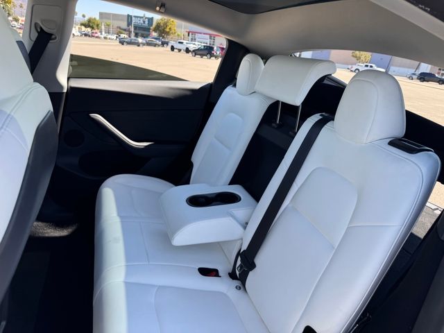 2023 Tesla Model Y Performance photo 18