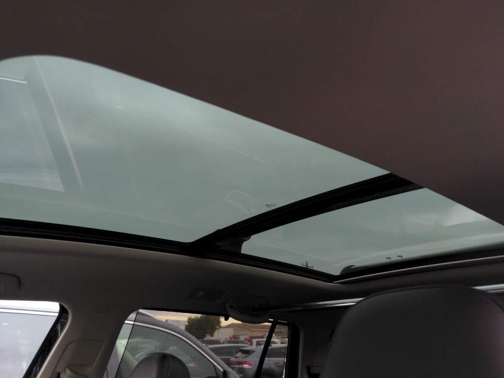 2018 Volkswagen Atlas SEL Premium photo 4