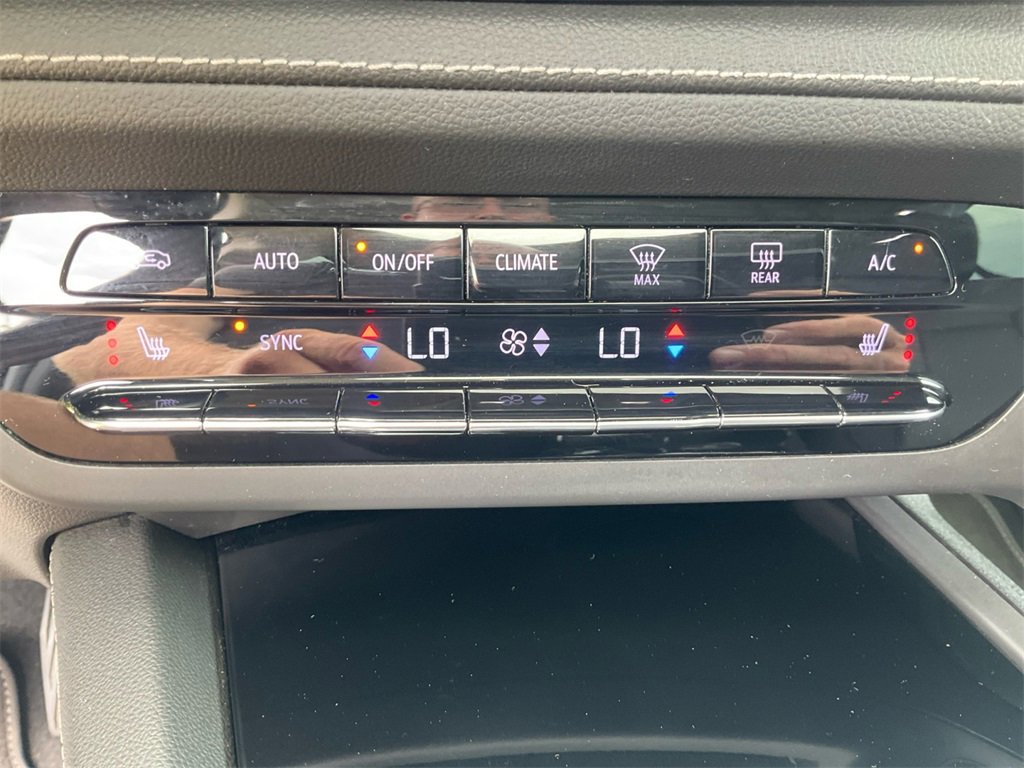 2021 Buick Envision Essence photo 15