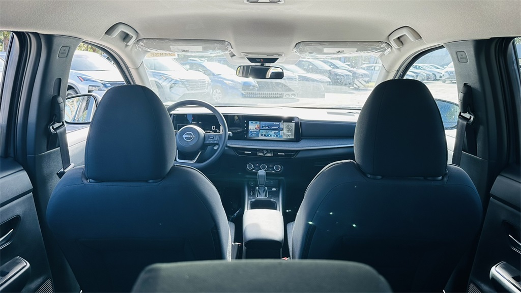 2026 Nissan Kicks SV photo 23