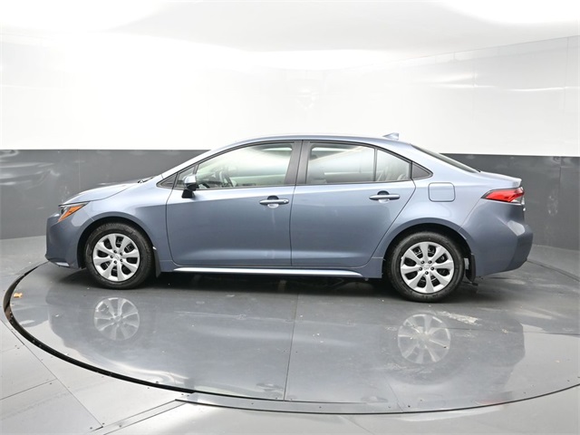 2026 Toyota Corolla LE photo 4