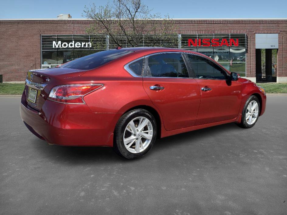 2015 Nissan Altima 2.5 SV photo 3