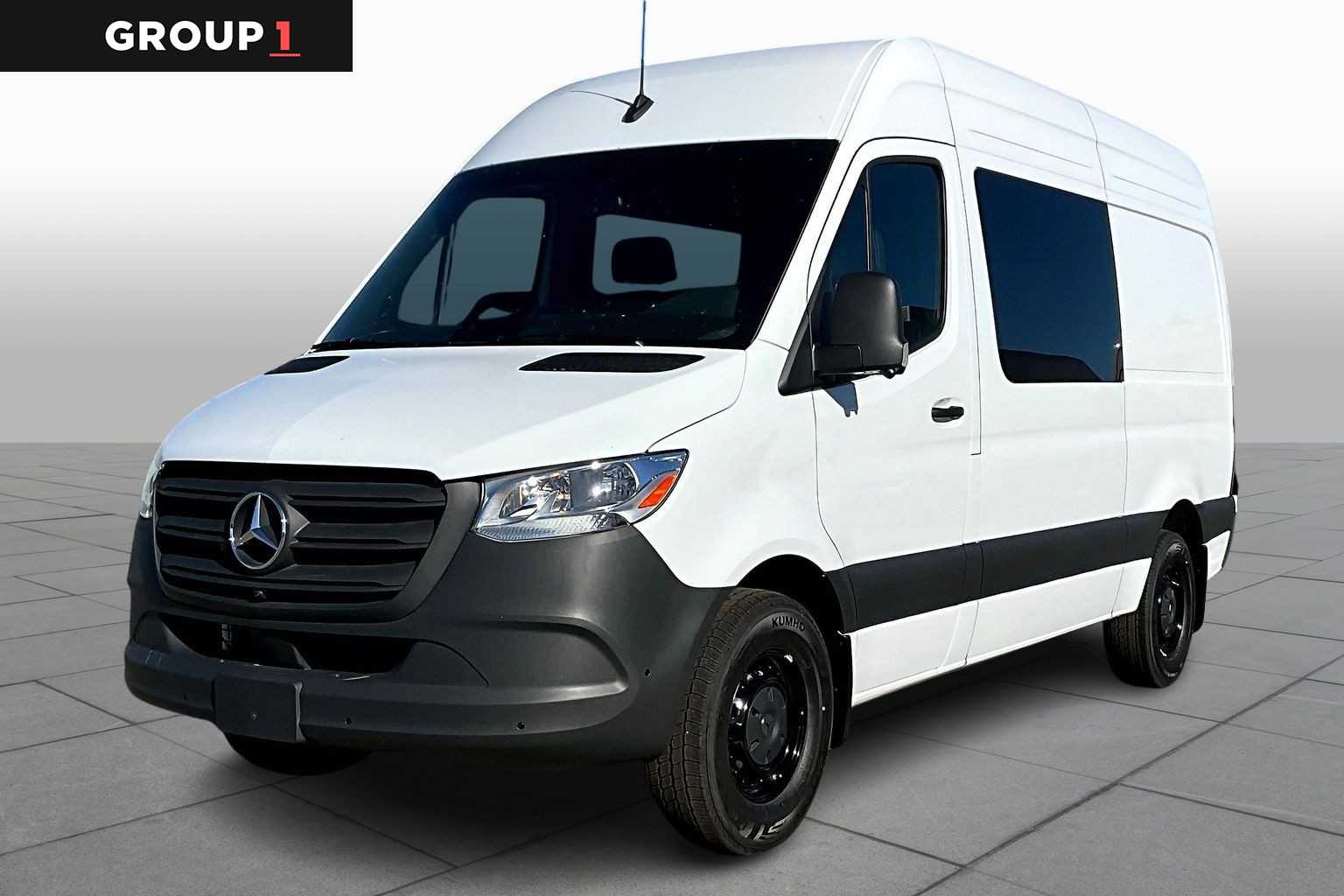 2026 Mercedes-Benz Sprinter Cargo Van Base's photo