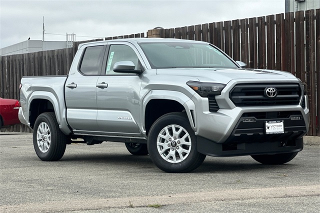 2025 Toyota Tacoma SR5 Double Cab photo 2