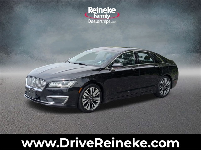 Used 2020 Black Lincoln Reserve image 1