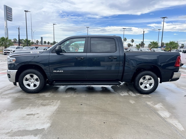 2025 Ram 1500 Tradesman photo 2