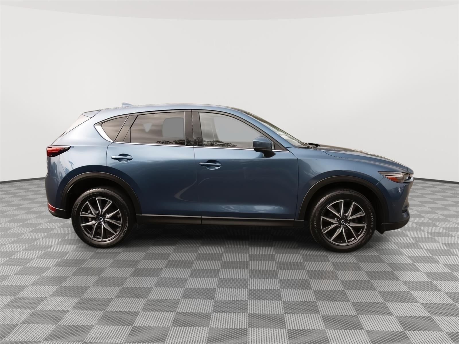 2017 Mazda CX-5 Grand Touring photo 21