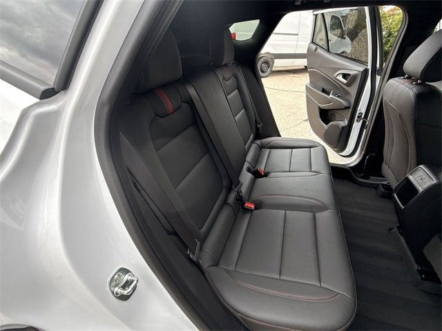 2025 Chevrolet Trax photo 16