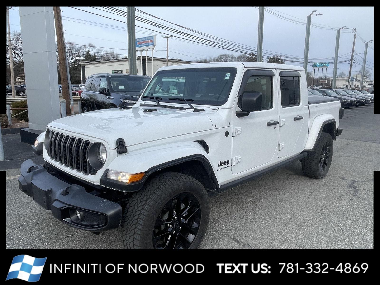 2025 Jeep Gladiator Nighthawk's photo