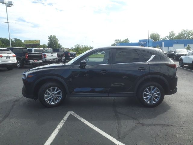 2023 Mazda CX-5 2.5 Select photo 3