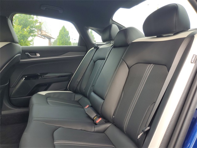 2025 Kia K5 GT-Line photo 8