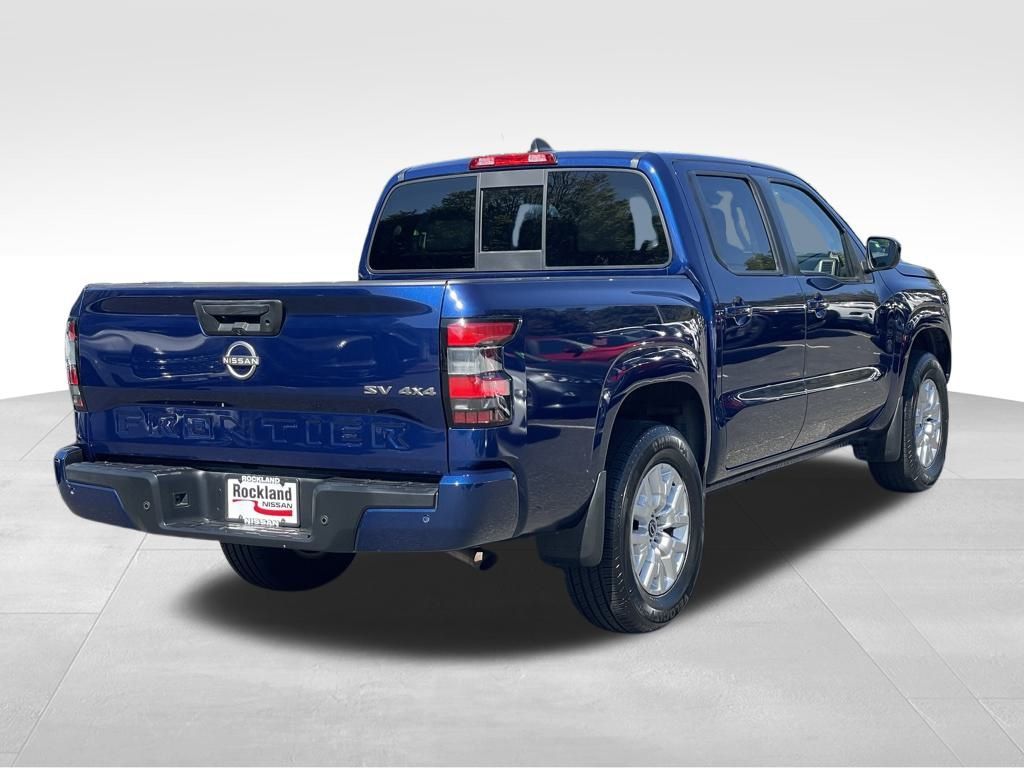 2022 Nissan Frontier SV photo 3