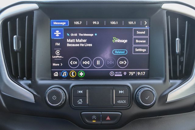 Used 2024 Sterling Metallic GMC SLT image 27